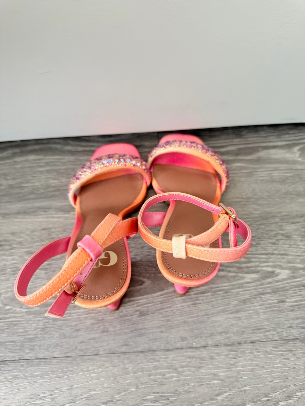 Gianni Bini Embellished Ankle-Strap Sandals in Pink-Orange Ombre Size 5.5 Women - Picture 4 of 6